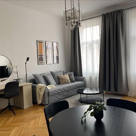 Cosy Apartment In Mariahilf Close To Citycenter ウィーン エクステリア 写真